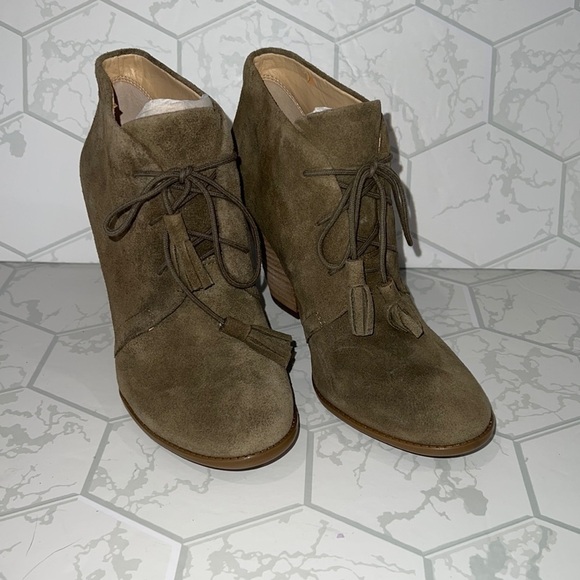 NEW Sole Society So Tallie Bootie in green size 6 - Picture 1 of 7